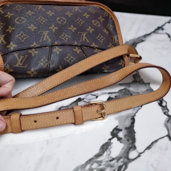 (SOLD❗️) Authentic Louis Vuitton Menilmontant PM - Picture 8 of 9